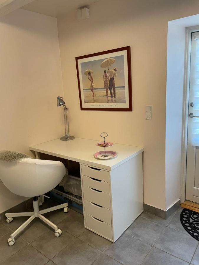 Vita Og Pouls Gard - Guesthouse Viby Bagian luar foto